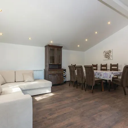 Dom wakacyjny Experience By Interhome Tar-Vabriga