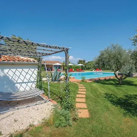 Experience By Interhome Dom wakacyjny Tar-Vabriga