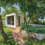 Experience By Interhome * Tar-Vabriga
