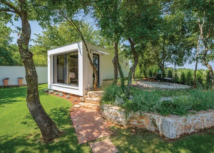 Experience By Interhome * Tar-Vabriga