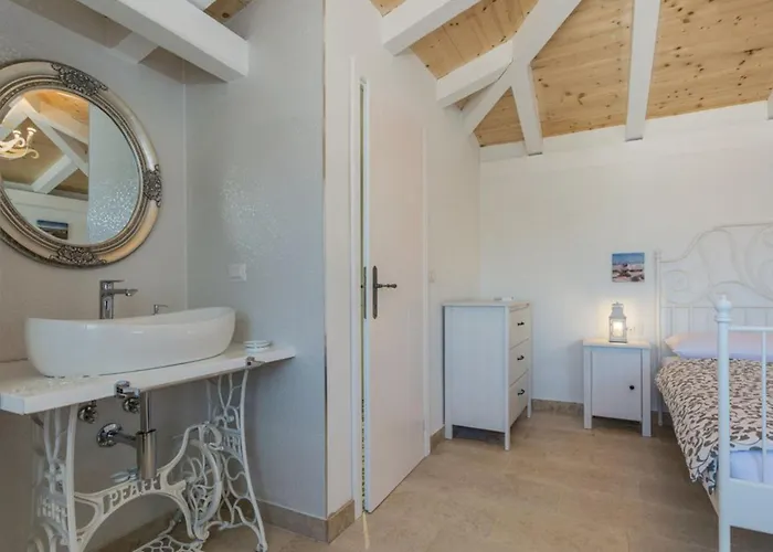 Experience By Interhome *