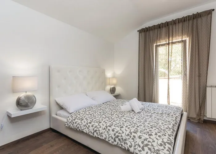 Experience By Interhome Holiday home Tar-Vabriga